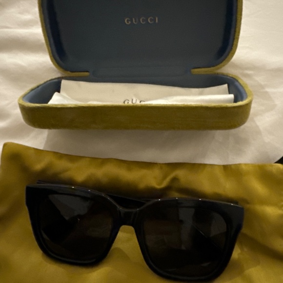 Gucci sunglasses